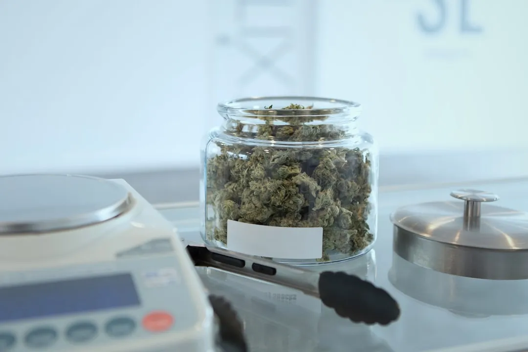 数据中心机柜整理与线缆绑扎标准规范及常见问题对策